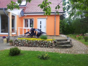 Гостиница Geschmackvoll-ausgestattete-Ferienwohnung-fuer-3-Personen-1-Aufbettung  Загард
